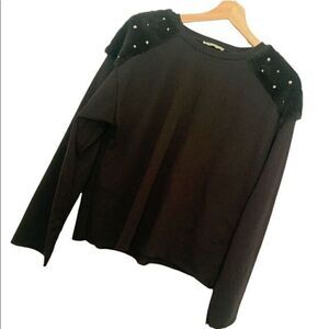 Zara‎ Trafaluc Pearl & Faux Fur Accented Top Sz M